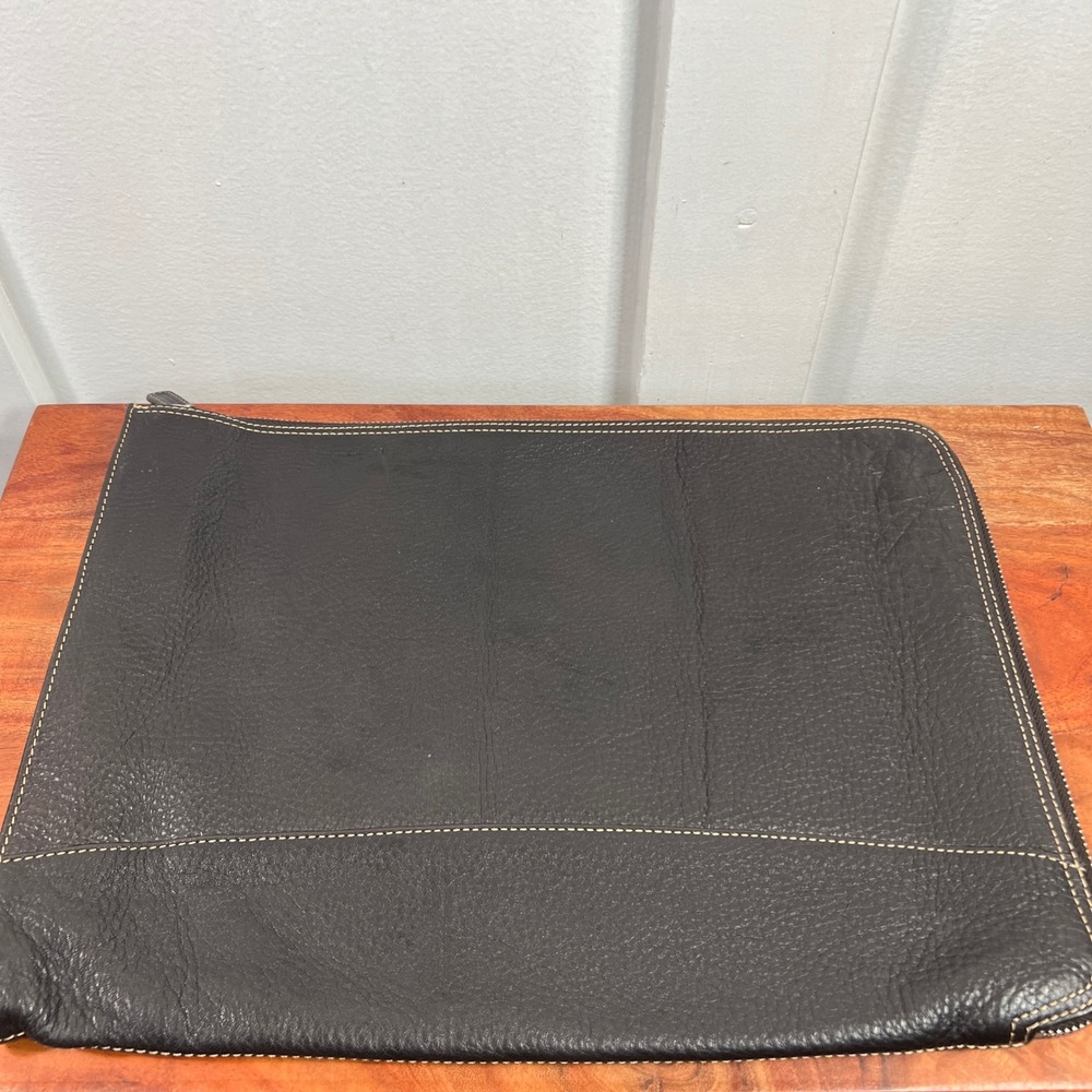 Levenger Black Pebbled Leather L-Zip Portfolio Document Sleeve Plaid Lining